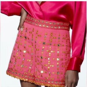 NEW ZARA EMBROIDERED SHORTS Size S